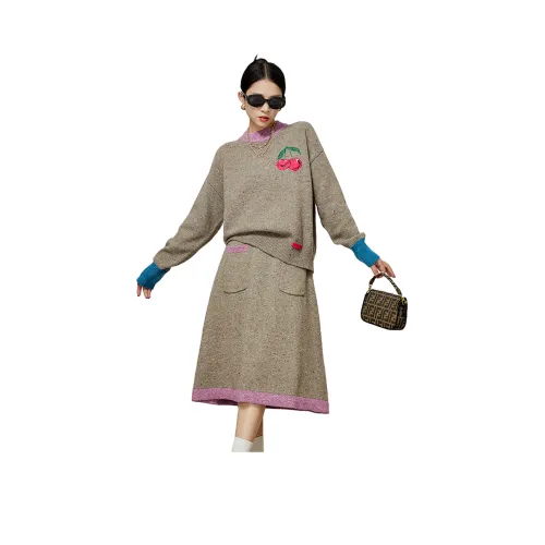 Weekly Комплект с юбкой Женские Серый Кофейный