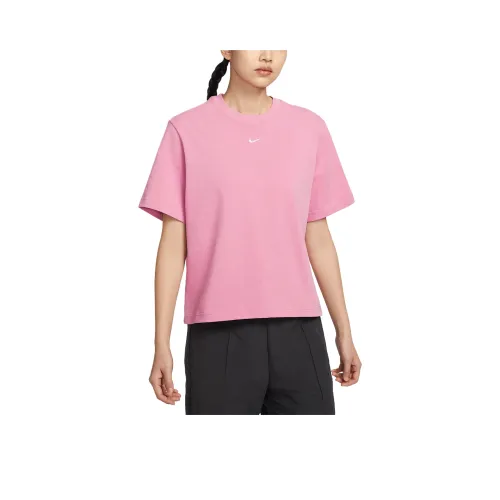 nike Sportswear Essentials Collection Swoosh T-Shirt Женская