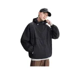 Призрачно черный