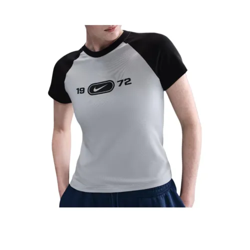 nike T-Shirt Женская Светлый Дымчатый Серый