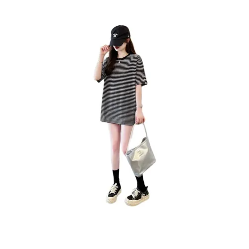 YICHEN Черные Женские Футболки