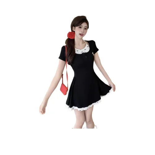 Dale Beauty Short Sleeved Dress Women's