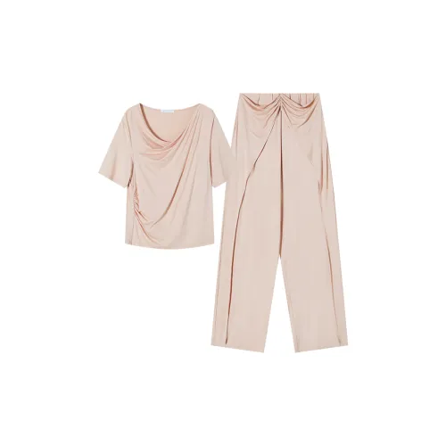 Легкие женские пижамные комплекты