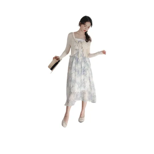 Женские комплекты с юбкой