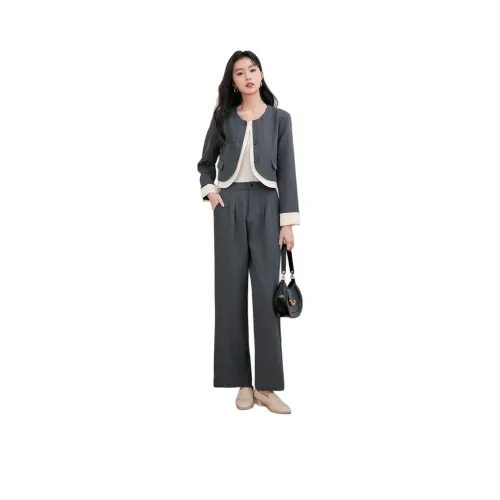 Like The Age Of Water Повседневный Костюм Женский Серый