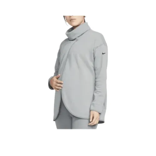 Nike одежда Серые Женские Футболки