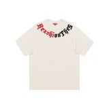 Светлый бежево-абрикосовый.