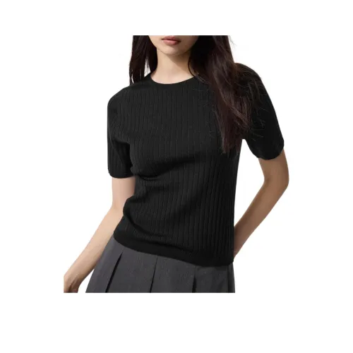 UNIQLO Черный Женский Трикотаж