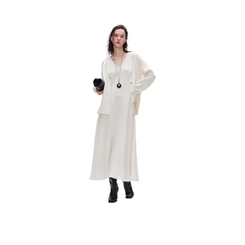 Only A43 Паровой серый цвет Женские комплекты с юбкой