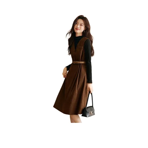 Mo Han Yi Mei Комплект с юбкой Женская Внутренняя одежда Черная Внешняя одежда Кофейного цвета