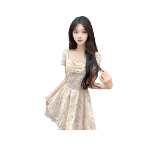 MINETTE Короткое платье с короткими рукавами женское