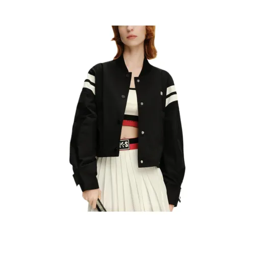 Куртки и пальто женские от KARL LAGERFELD