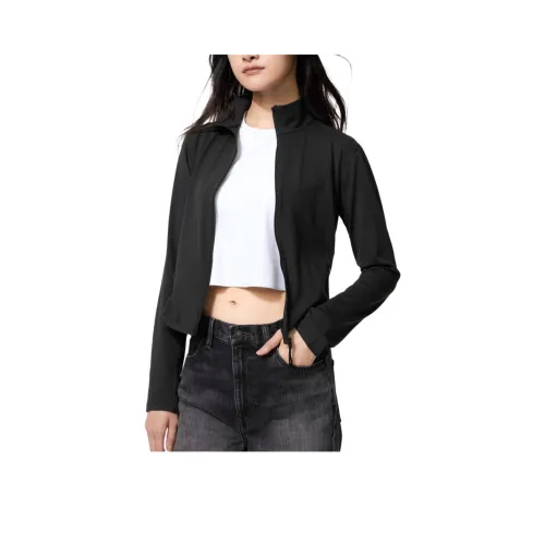 UNIQLO Черные Женские Куртки