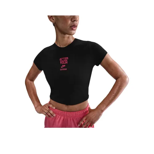 Nike Обычная T-рубашка Женская Черная