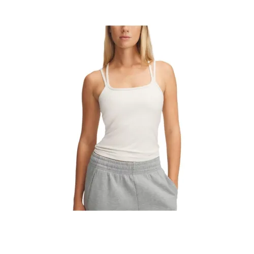 Under Armour Спортивные жилеты женские