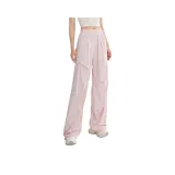 Светло-розовый