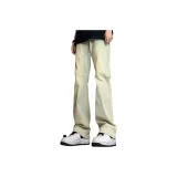 Грязно-желтый