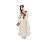 Светло-желтый