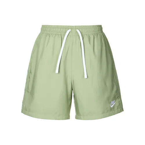 Nike Sportswear Повседневные шорты Мужские Зеленые