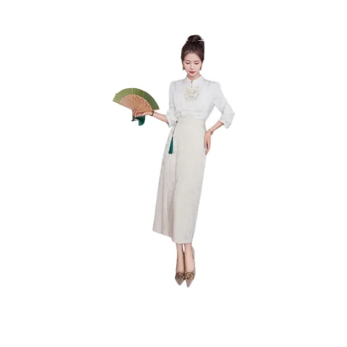 Fele.d Женские комплекты с юбкой