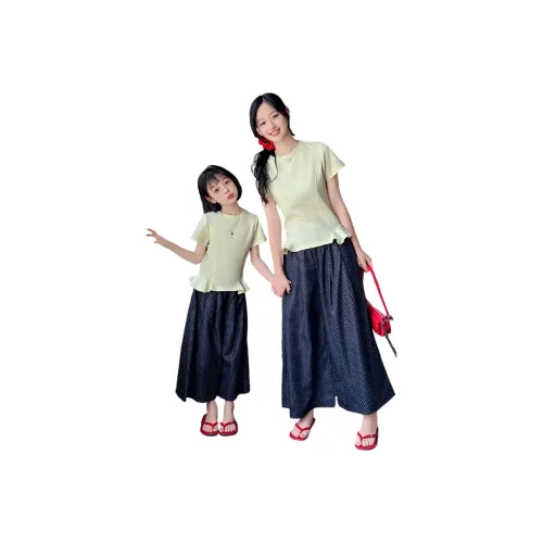 Aisina Комплект для родителя и ребенка 2 предмета цвет на выбор детский