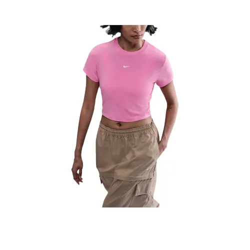 nike Sportswear Стандартная футболка женская