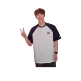 Белый и темно-синий