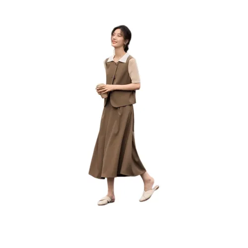 XWI Кофе Женские Комплекты с юбкой