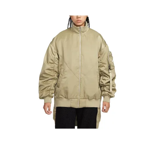 nike Sportswear ESSENTIALS Collection Therma FIT Куртка Японская версия Женская Зеленая