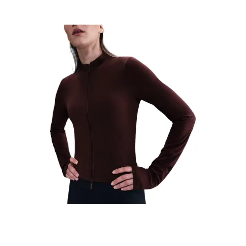 nike Куртки и Пальто Женские Бордовый