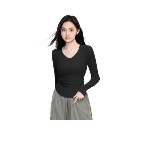 Puppytown T-Shirt Женская Черная