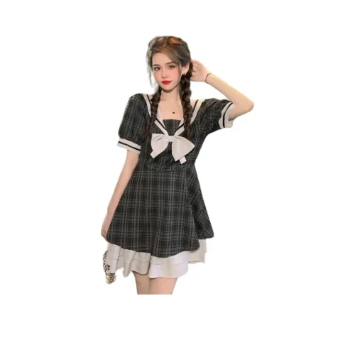 Dale Beauty Short Sleeved Dress Women's