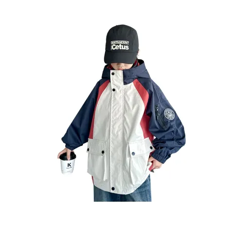 The panda is round Куртки и пальто для детей