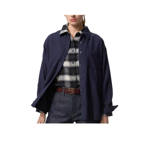 UNIQLO Темно-синие Женские Рубашки