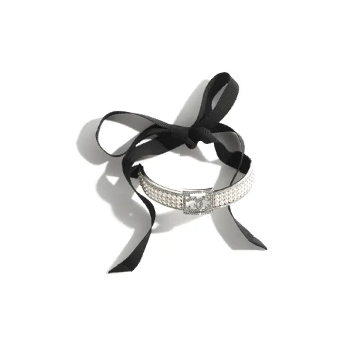 CHANEL Double C Металл Стразы Глазурованный жемчуг Сатин Crystal Necklaces Женские Черный