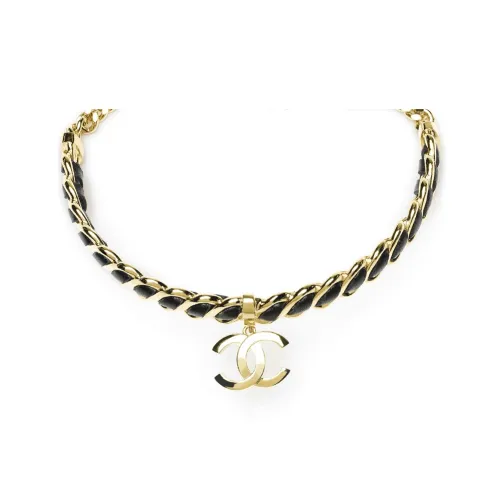 CHANEL Металлические ожерелья Женские