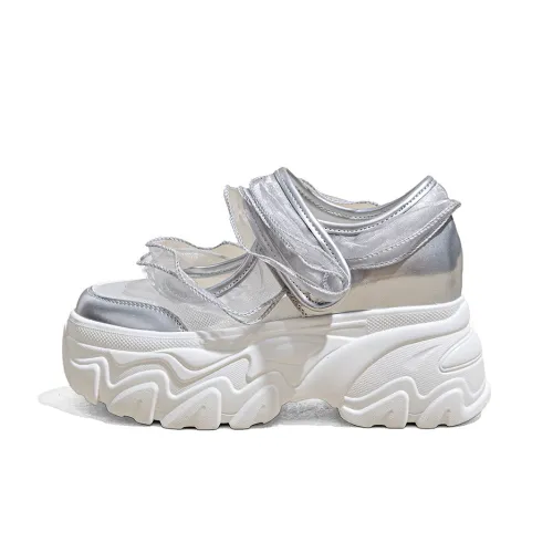 A Poinsettia Princess Casual Женские