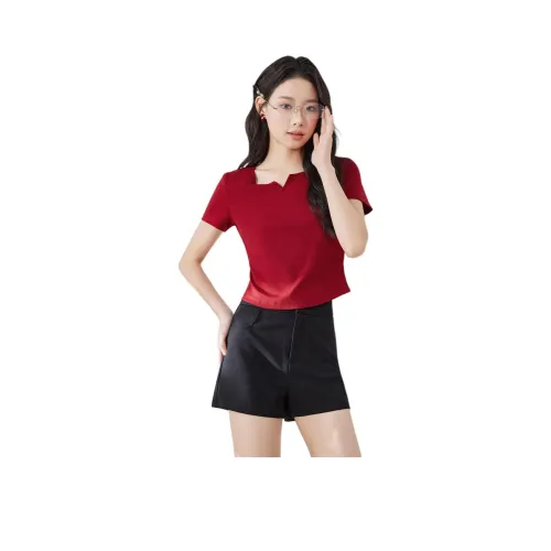 Love To Serve Стандартная T-рубашка Женская