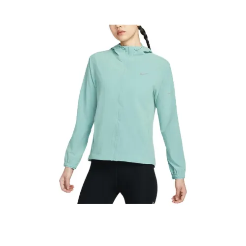 NIKE Бирюзовый Женские Куртки