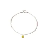 Белое ожерелье с узором