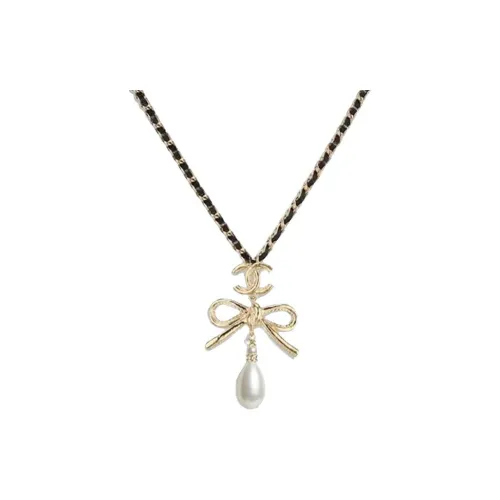 CHANEL Ожерелья Женские