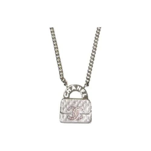 CHANEL Ожерелья Женские
