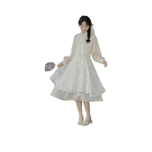 Женские комплекты с юбкой