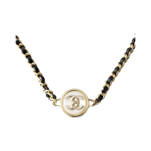 CHANEL Ожерелья Женские