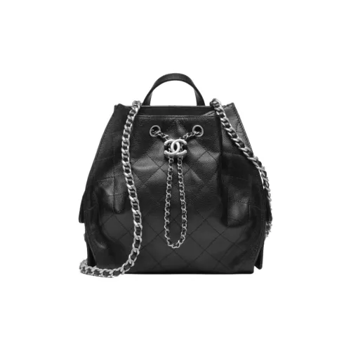 CHANEL Рюкзаки Женские