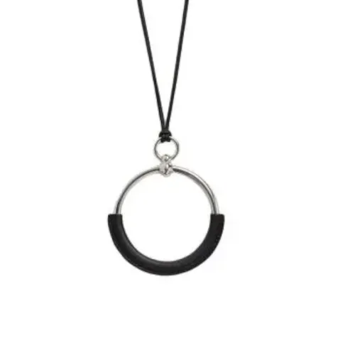 HERMES Металлические ожерелья Женские Черный