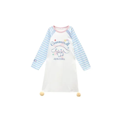 GUKOO x Sanrio Yugui Dog Ночная сорочка Женская