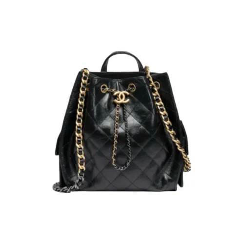 CHANEL Рюкзаки Женские