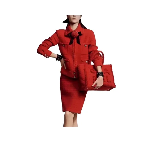 CHANEL 19K Куртки и Пальто Женские