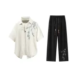 Экрю Короткий рукав рубашка + черные штаны